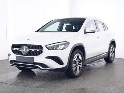 Mercedes-Benz GLA Automatic Progressive Advanced Bianco usata Magenta