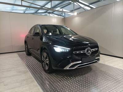 Mercedes-Benz GLA d Automatic Progressive Advanced Nero usata Magenta