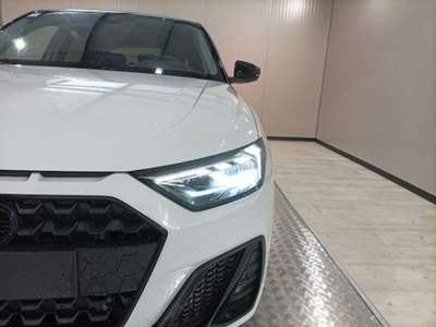 Audi A1 SPB 30 TFSI Identity Black usata Dormelletto