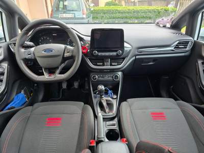 Ford Fiesta 1.0 Ecoboost Hybrid 125 CV ST-Line NEOPATENTATI Bianco usata Cava Manara
