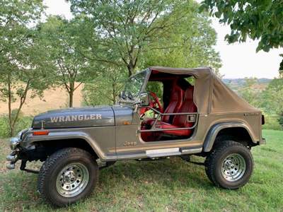 Jeep Wrangler 2.5 Laredo Verde usata Moncalvo