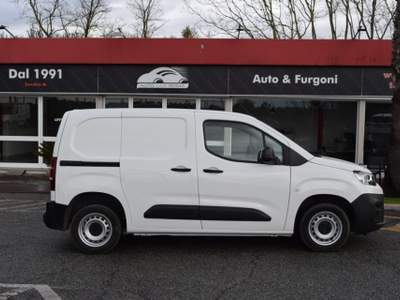 Citroen Berlingo Van 1.5 BlueHDi S&S 3 POSTI 102CV Bianco usata Roma