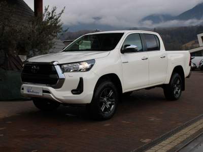 Toyota Hilux 2.4D-4D A/T 4WD Comfort "PRONTA CONSEGNA" Bianco usata Denno