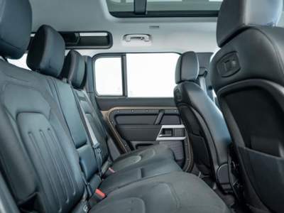 Land Rover Defender 110 2.0 SD4 240CV AWD Auto S usata Padova