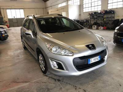Peugeot 308 1.6 8V HDi 93CV SW Access Grigio usata San Lazzaro di Savena