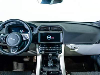 Jaguar F-Pace 5.0 V8 550 CV AWD aut. SVR usata Venezia