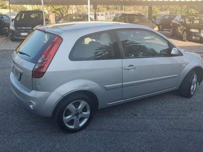Ford Fiesta + 1.4 TDCi 3p. Argento usata Roma