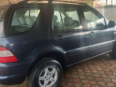 Mercedes-Benz Classe M turbodiesel cat CDI Blu/Azzurro usata Roma