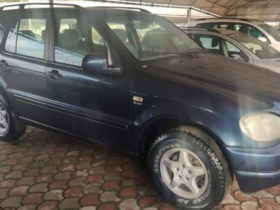 Mercedes-Benz Classe M turbodiesel cat CDI Blu/Azzurro usata Roma