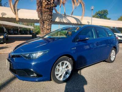 Toyota Auris 1.8 Hybrid Lounge Blu/Azzurro usata Roma