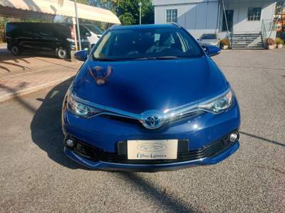 Toyota Auris 1.8 Hybrid Lounge Blu/Azzurro usata Roma