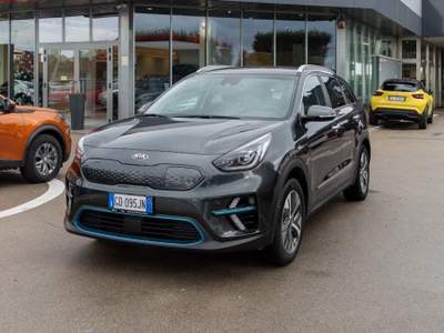Kia e-Niro 64 kWh Evolution Grigio usata Fondi