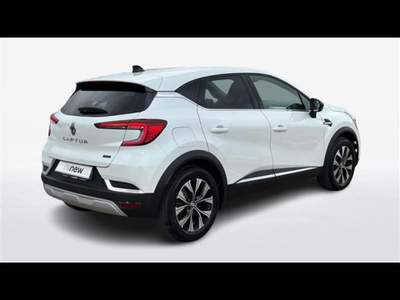 Renault Captur 1.6 E-Tech full hybrid Techno 145cv auto Bianco usata Lecce