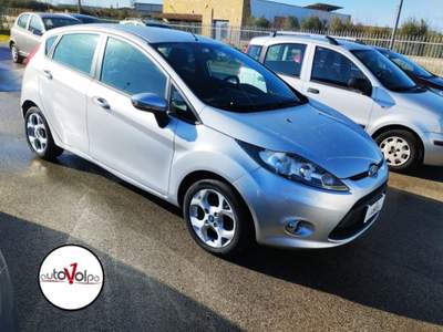 Ford Fiesta 1.4 TDCi 70CV 5 porte Argento usata Gioia del Colle