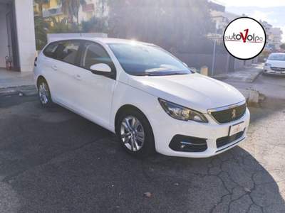 Peugeot 308 BlueHDi 100 S&S SW Business Bianco usata Gioia del Colle
