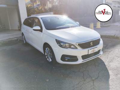 Peugeot 308 BlueHDi 100 S&S SW Business Bianco usata Gioia del Colle