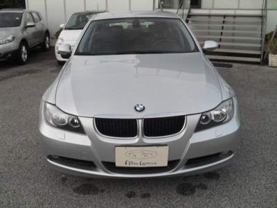BMW Serie 3 320d d cat Futura Argento usata Roma