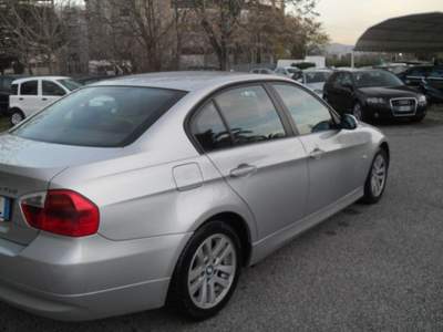 BMW Serie 3 320d d cat Futura Argento usata Roma