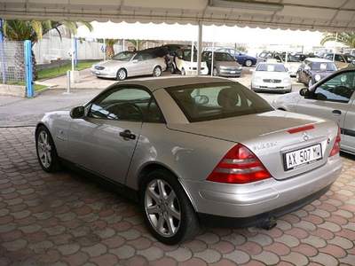 Mercedes-Benz SLK cabrio Argento usata Roma