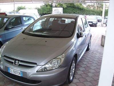 Peugeot 307 2.0 HDI Argento usata Roma