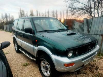 Nissan Terrano II 2.7 Tdi 5 porte SE Verde usata Roma
