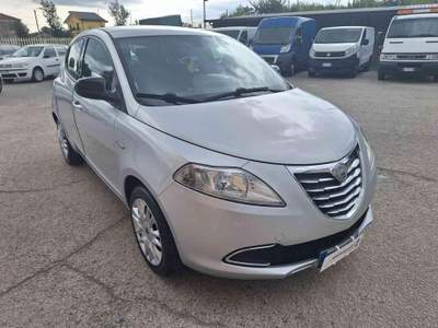 Lancia Ypsilon 1.2 69 CV 5 porte Gold *GPL* Argento usata Grottaminarda