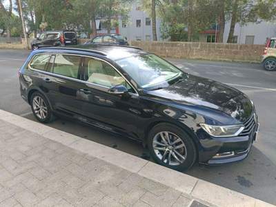 Volkswagen Passat 1.6 TDI NEOPATENTATI BlueMotion Technology Nero usata Putignano