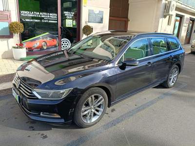 Volkswagen Passat 1.6 TDI NEOPATENTATI BlueMotion Technology Nero usata Putignano