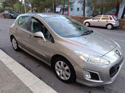 Peugeot 308 1.6 8V HDi 93CV 5p. Active NEOPATENTATI Bronzo usata Putignano