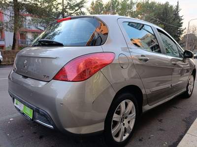 Peugeot 308 1.6 8V HDi 93CV 5p. Active NEOPATENTATI Bronzo usata Putignano
