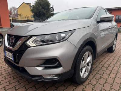 Nissan Qashqai 1.3 DIG-T 140 CV Business ''AUTOCARRO N1'' Argento usata Milano