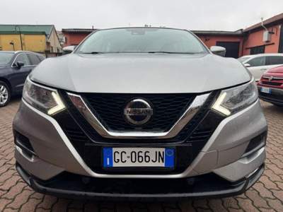 Nissan Qashqai 1.3 DIG-T 140 CV Business ''AUTOCARRO N1'' Argento usata Milano