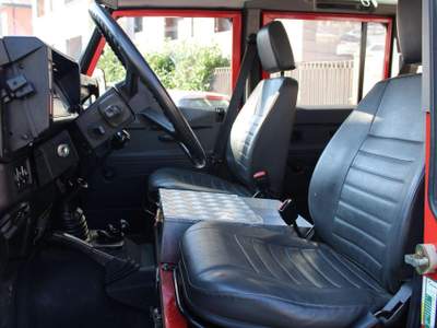 Land Rover Defender 110 BENZINA 3.5 V8 - 26.000KM ORIGINALI Rosso usata MILANO
