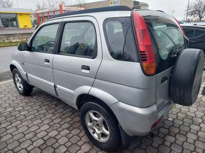 Daihatsu Terios 1.3i 16V cat 4WD SX Argento usata Bagnolo in Piano