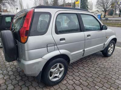 Daihatsu Terios 1.3i 16V cat 4WD SX Argento usata Bagnolo in Piano