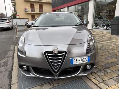 Alfa Romeo Giulietta 1.6 JTDm-2 105 CV Distinctive Argento usata Alba