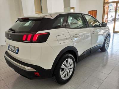 Peugeot 3008 BlueHDi 120 S&S Business Bianco usata SAN GINESIO