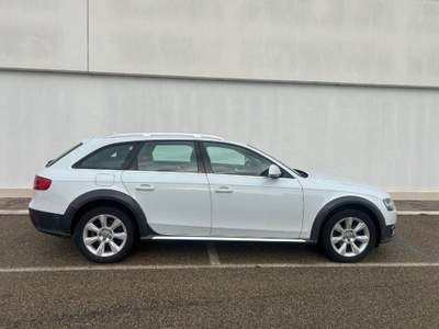 Audi A4 2.0 TDI 177 CV Bianco usata Capodimonte
