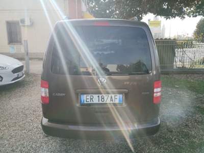 Volkswagen Caddy 2.0 Ecofuel 5p. Comfortline Maxi Marrone usata Ferrara
