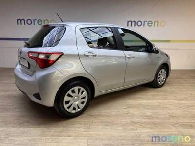 Toyota Yaris 1.5 hybrid Cool Argento usata Faenza