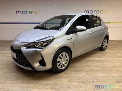 Toyota Yaris 1.5 hybrid Cool Argento usata Faenza