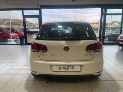 Volkswagen Golf 2.0 tdi Highline 140cv 5p dsg Bianco usata Alessandria
