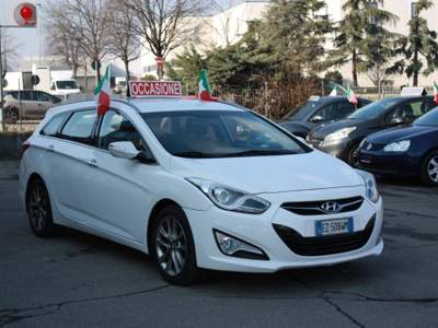 Hyundai i40 Wagon 1.7 CRDi 136CV Aut. Business Bianco usata Castelnuovo Rangone