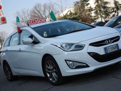 Hyundai i40 Wagon 1.7 CRDi 136CV Aut. Business Bianco usata Castelnuovo Rangone