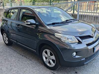Toyota Urban Cruiser 1.4 D-4D 4WD 90cv Grigio usata Frabosa Sottana