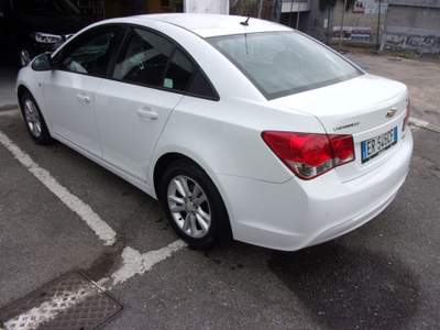 Chevrolet Cruze 1.8 4 porte LT GPL Bianco usata Roma