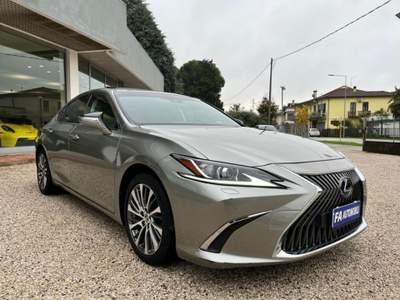 Lexus ES ES Hybrid Executive Grigio usata Abano Terme