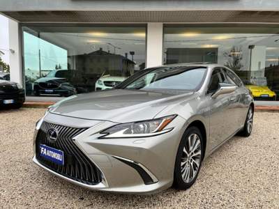 Lexus ES ES Hybrid Executive Grigio usata Abano Terme