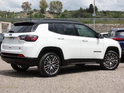Jeep Compass 1.5 Turbo T4 130CV MHEV 2WD Summit Bianco usata Bernalda