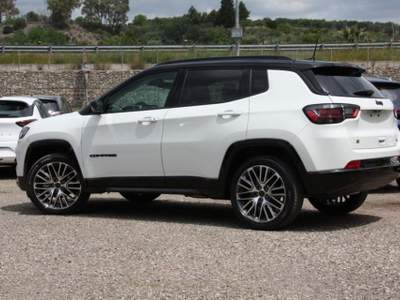 Jeep Compass 1.5 Turbo T4 130CV MHEV 2WD Summit Bianco usata Bernalda